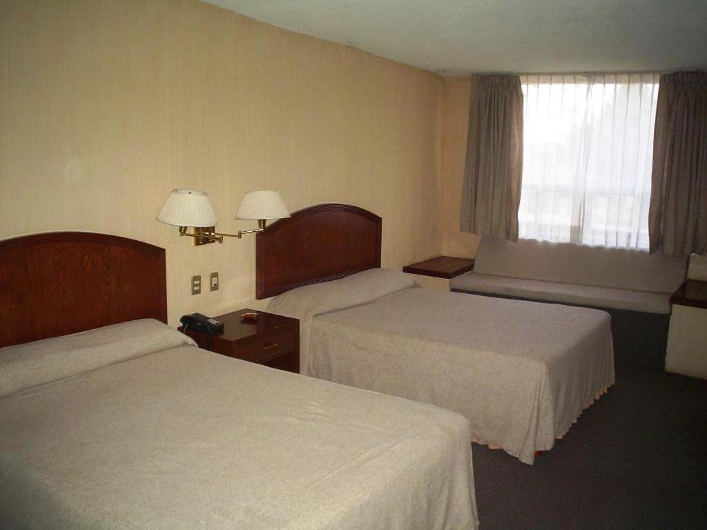 Motel La Fortuna Fresnillo Pokoj fotografie